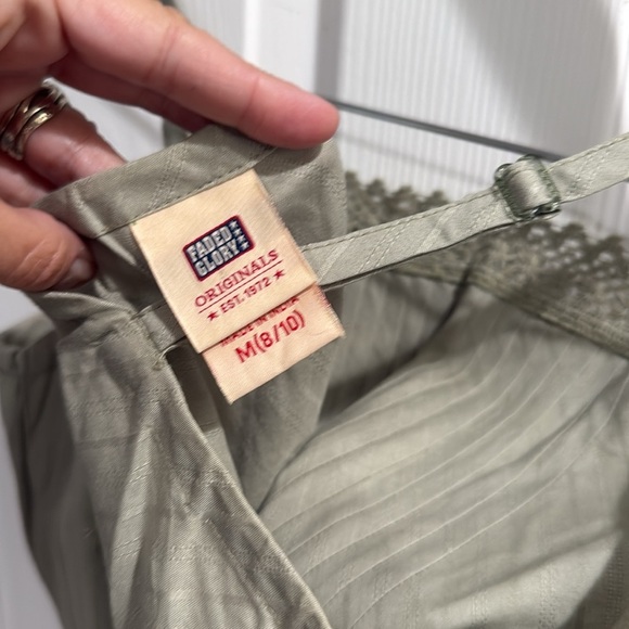 Olive Green Sleeveless Babydoll tie back top Y2K style - Picture 4 of 4